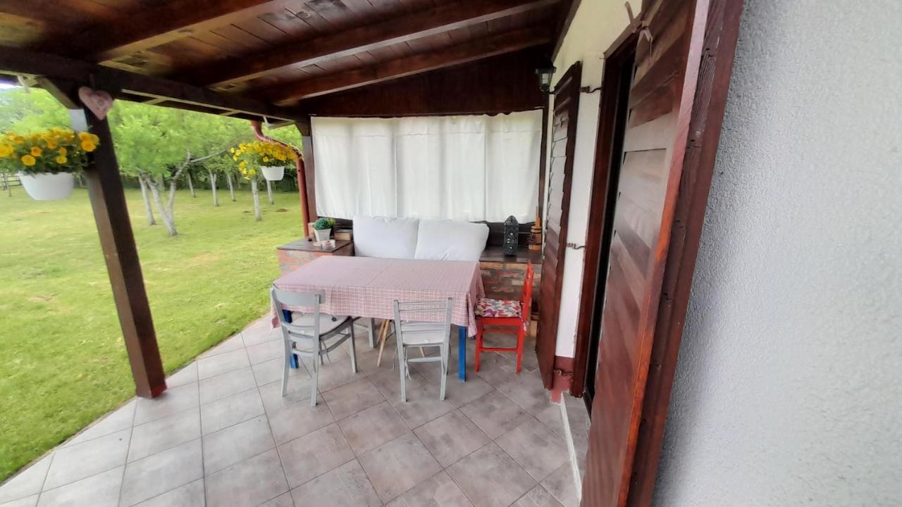 La Prairie Villa Korenica Esterno foto
