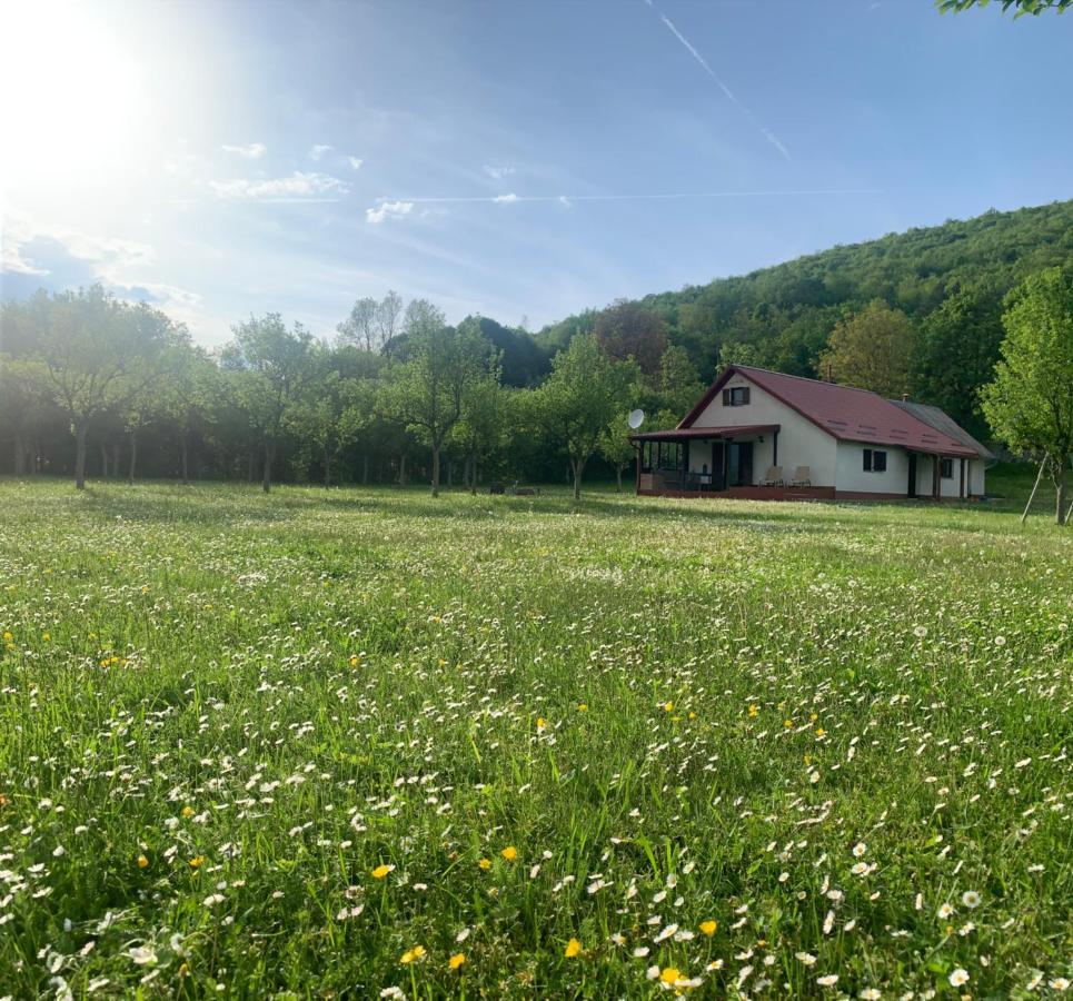 La Prairie Villa Korenica Esterno foto